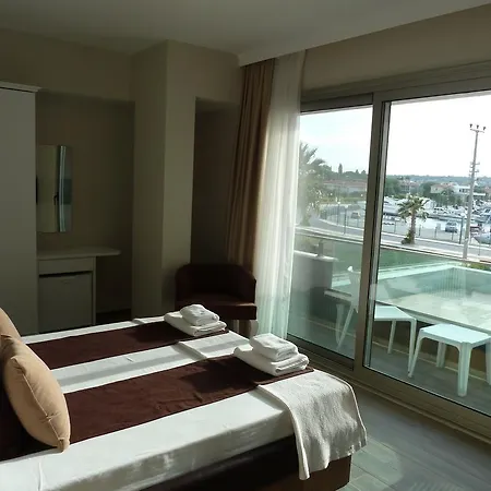 Hotel Dalian Elite Çeşme