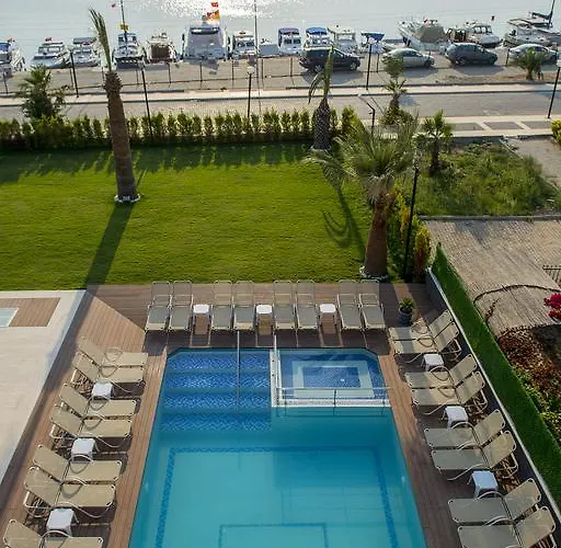 Hotel Dalian Elite Çeşme