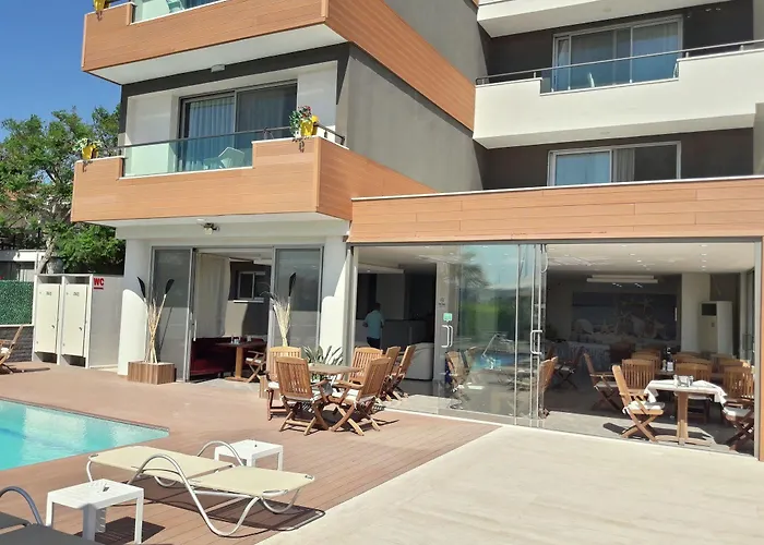 Dalian Elite Hotel 3*